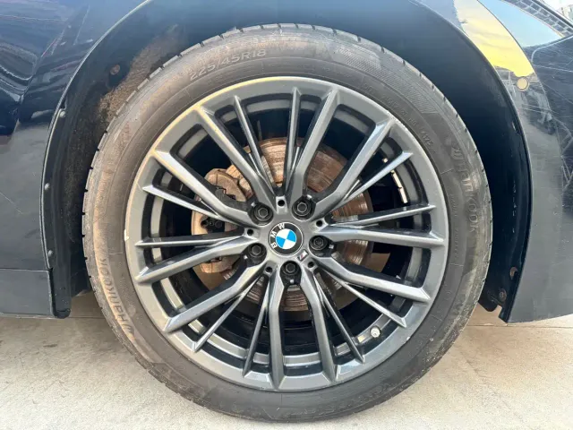 BMW 3 Series — Фото автомобиля 24