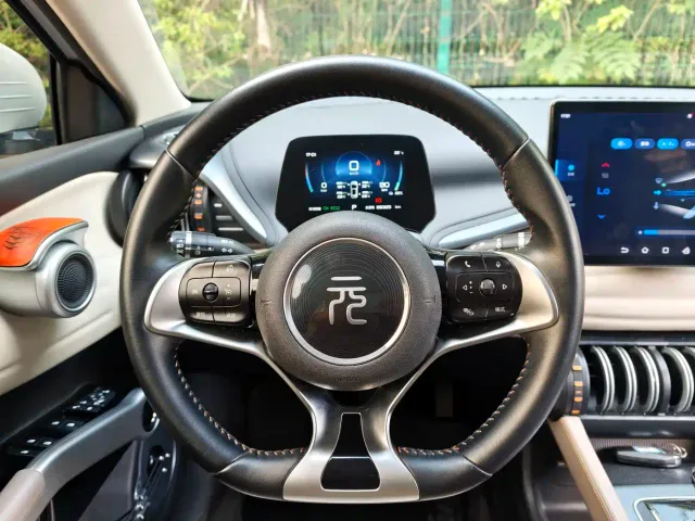 BYD Yuan PLUS — Фото автомобиля 11