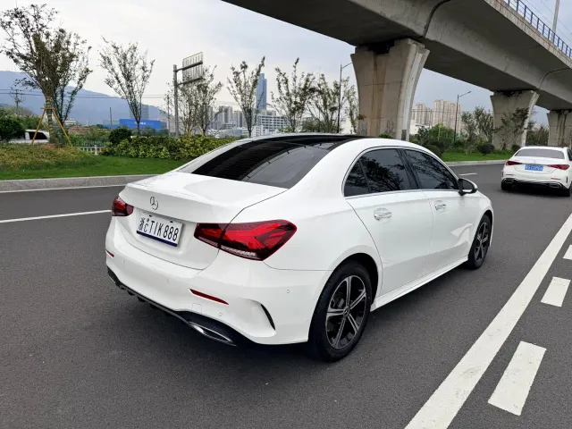 Mercedes-Benz A-Class — Фото автомобиля 11