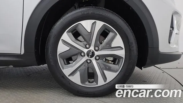 Kia Niro Niro Plus Earth — Фото автомобиля 18