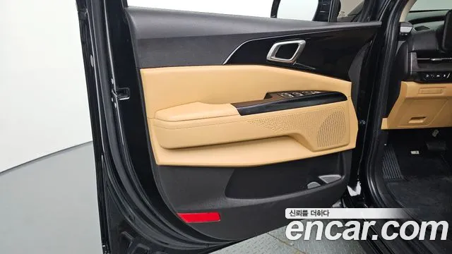 Kia Canival Carnival 4 поколение Бензин 9 мест Prestige — Фото автомобиля 24