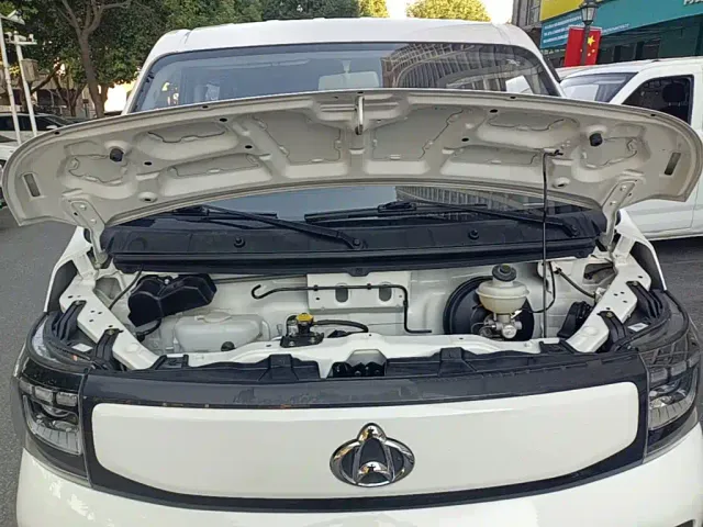 Changan Ruixing EM80 — Фото автомобиля 19