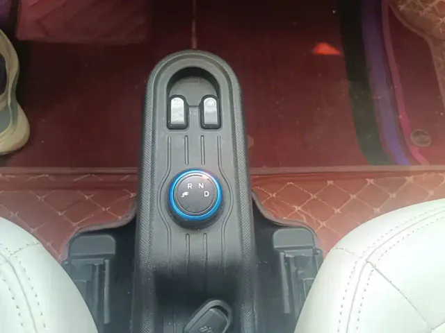 Wuling Hongguang Mini EV — Фото автомобиля 13
