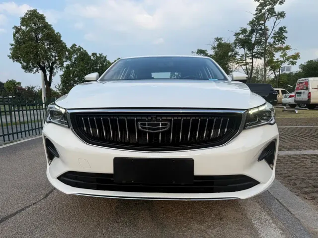 Geely Emgrand — Фото автомобиля 2