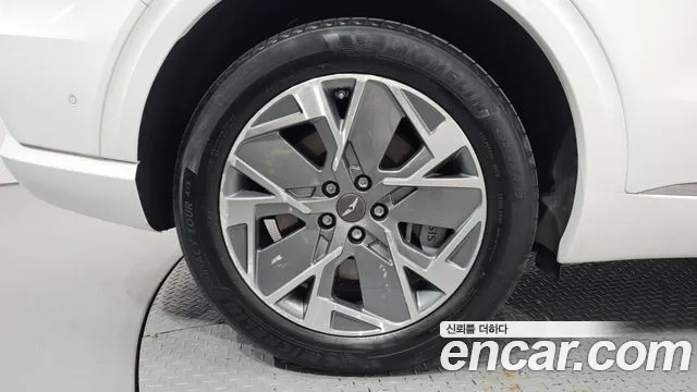 Genesis GV70 Electrified GV70 — Фото автомобиля 3