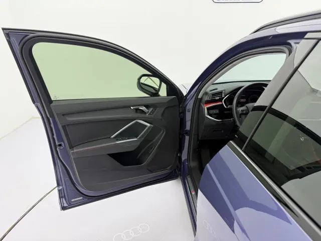 Audi Q3 — Фото автомобиля 23