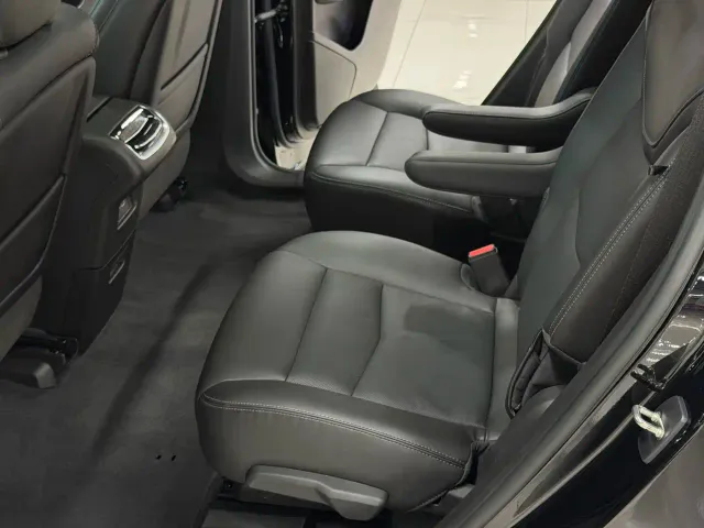 Cadillac XT6 — Фото автомобиля 9