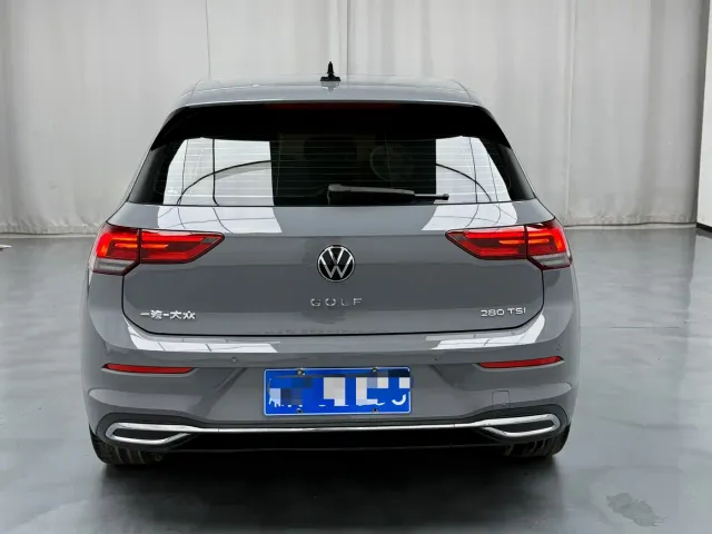 Volkswagen Golf — Фото автомобиля 14