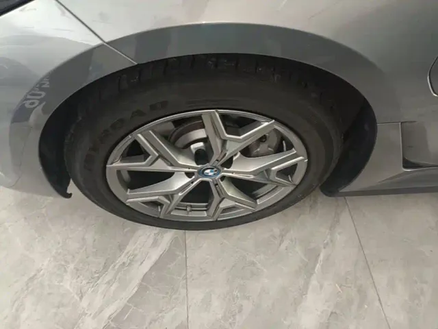 BMW i3 — Фото автомобиля 22