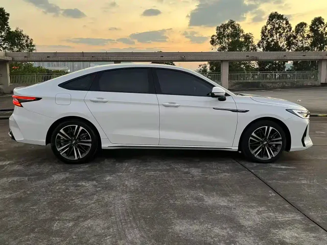 Chery Arrizo 8 — Фото автомобиля 11