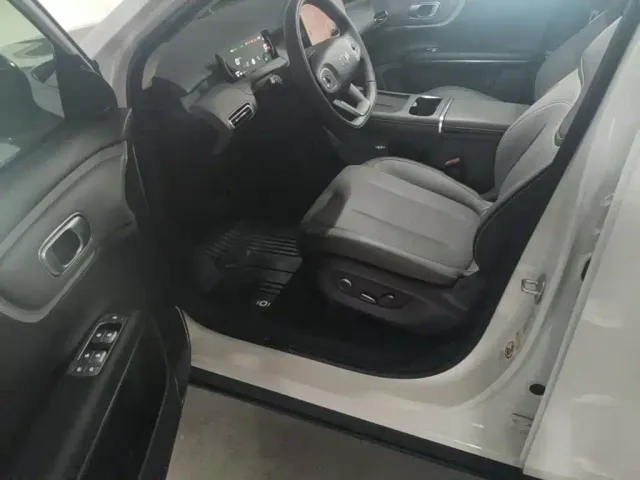 Changan Qiyuan Q05 — Фото автомобиля 12