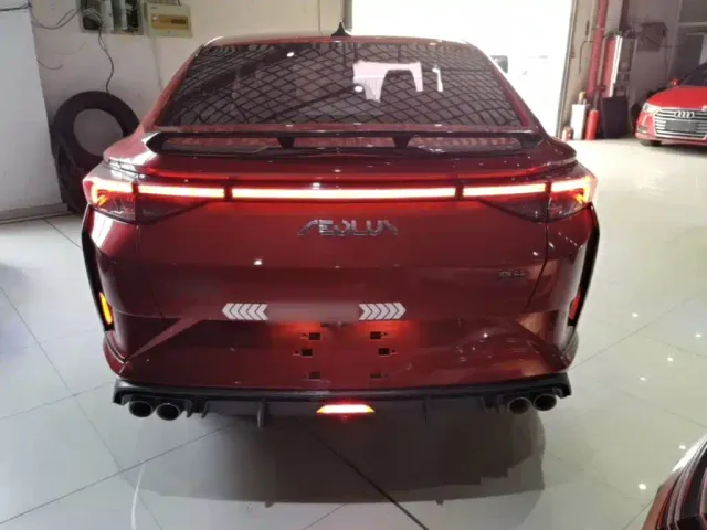 Dongfeng Yixuan — Фото автомобиля 5