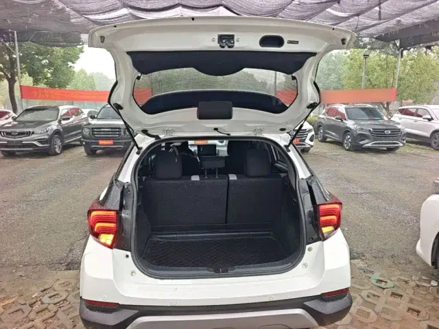 Toyota YARiS L Zhi Xuan — Фото автомобиля 18