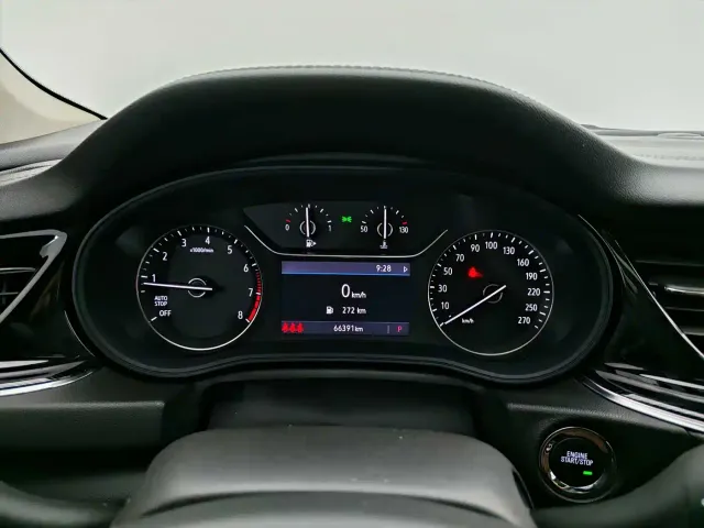 Buick Regal — Фото автомобиля 17