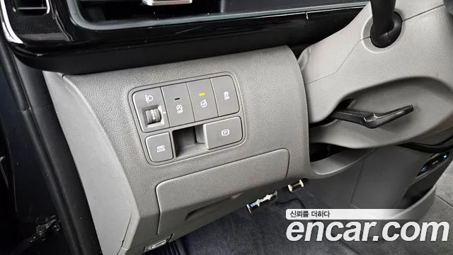 Hyundai Staria Staria 4WD Lounge 9 мест — Фото автомобиля 17