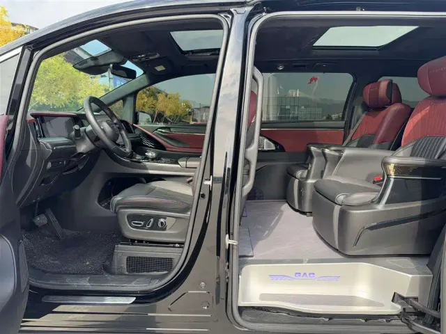GAC Trumpchi M8 — Фото автомобиля 11