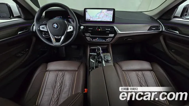 BMW 5-Series — Фото автомобиля 7