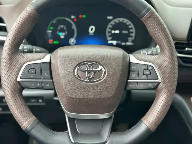 Toyota Granvia — Фото автомобиля 9