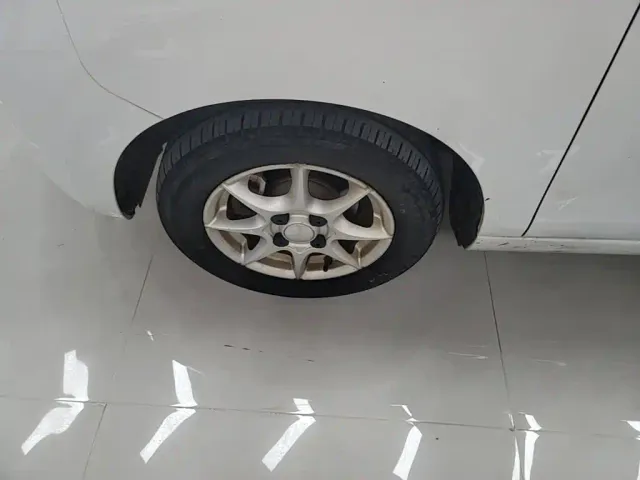 Roewe Clever — Фото автомобиля 22