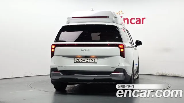 Kia Carnival Generation 4 — Фото автомобиля 3