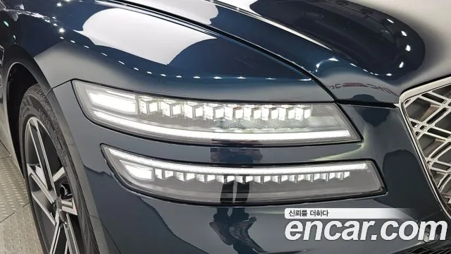 Genesis G80 Бензин 2.5 турбо AWD — Фото автомобиля 23
