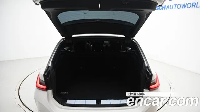 BMW 3-Series 3 серия (G20) 320i Touring — Фото автомобиля 20