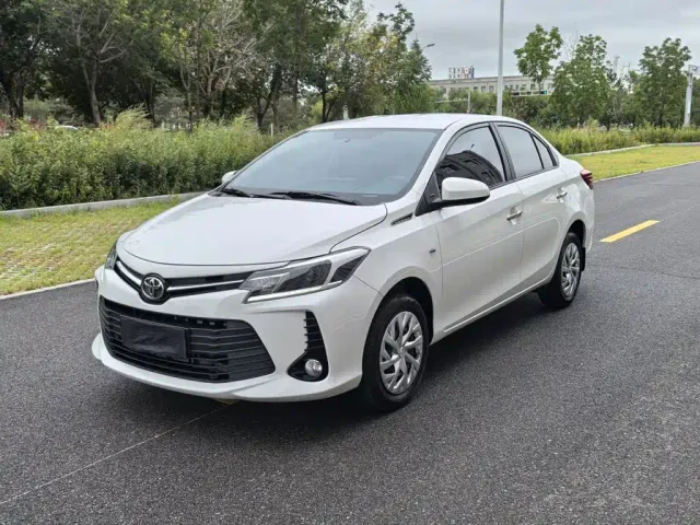 Фотография автомобиля — Toyota Vios