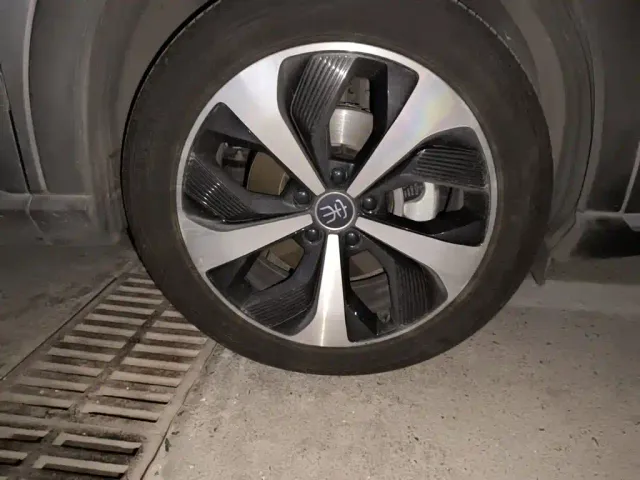 BYD Song PLUS — Фото автомобиля 8