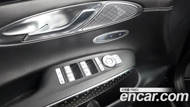 Genesis GV70 2.5T Бензин AWD — Фото автомобиля 26