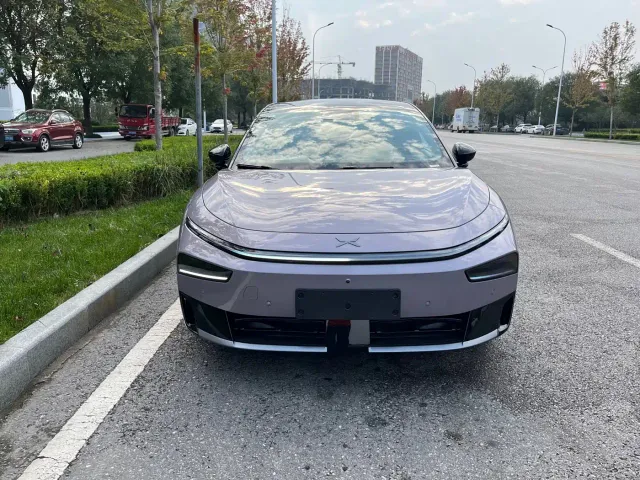 Xpeng P7+ — Фото автомобиля 2