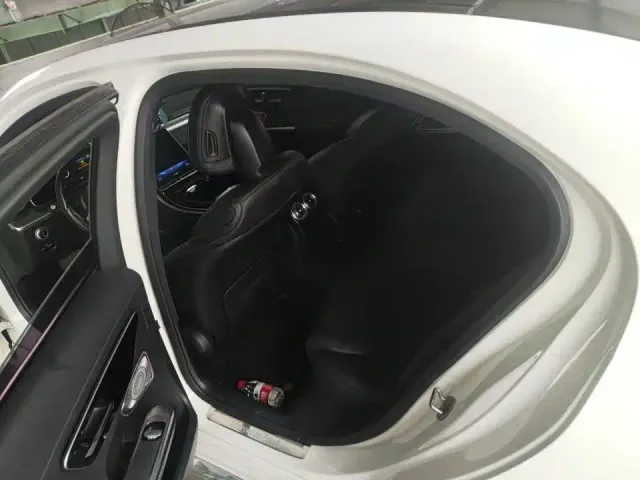 Mercedes-Benz C-Class — Фото автомобиля 6