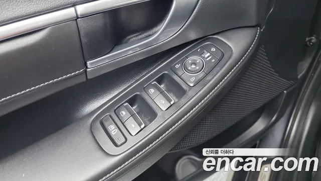 Hyundai Sonata — Фото автомобиля 28