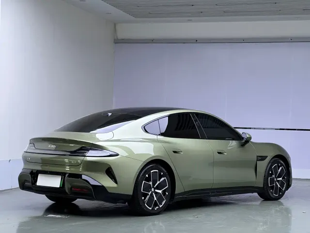 Xiaomi SU7 — Фото автомобиля 6