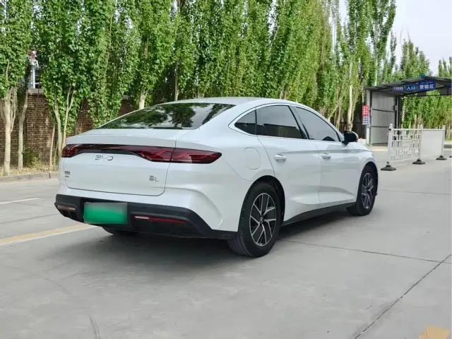 BYD Qin L — Фото автомобиля 7
