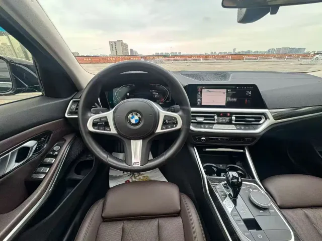BMW 3 Series — Фото автомобиля 8
