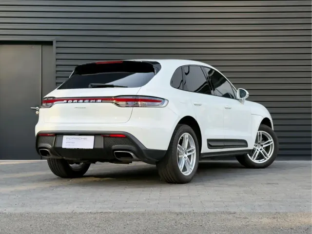 Porsche Macan — Фото автомобиля 2