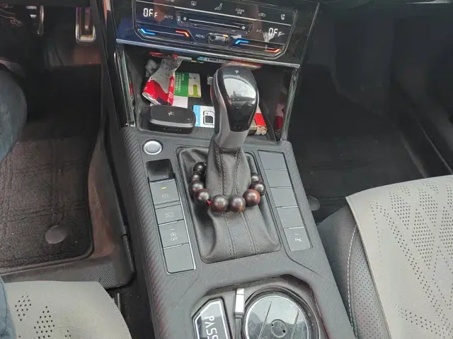 Volkswagen Passat — Фото автомобиля 16