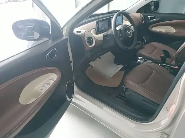 Wuling Bingo — Фото автомобиля 15