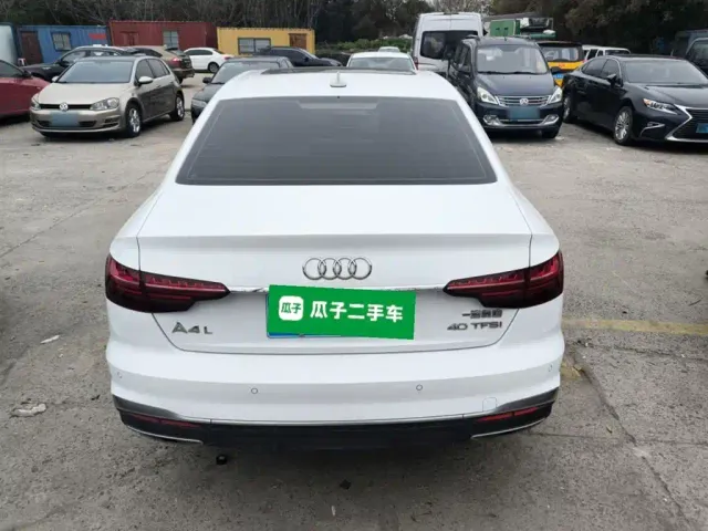 Audi A4L — Фото автомобиля 3