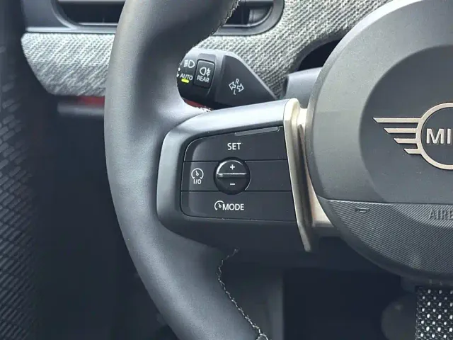 MINI Hatch — Фото автомобиля 15