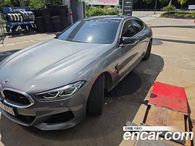 BMW 8 Series G15 — Фото автомобиля 3