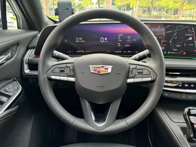 Cadillac XT4 — Фото автомобиля 16