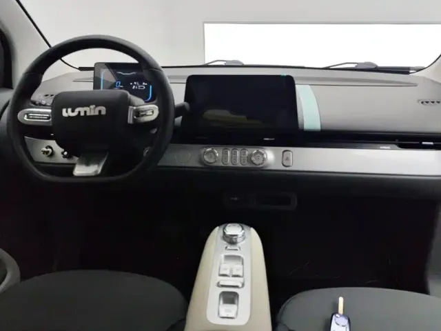 Changan Lumin — Фото автомобиля 12