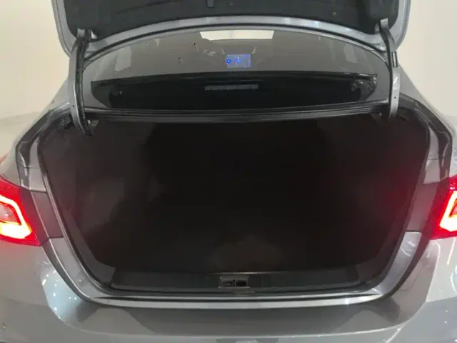 Nissan Sylphy — Фото автомобиля 4