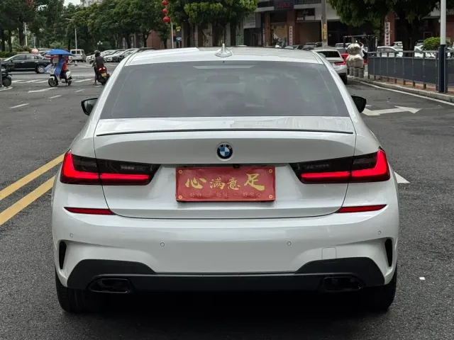 BMW 3 Series — Фото автомобиля 5