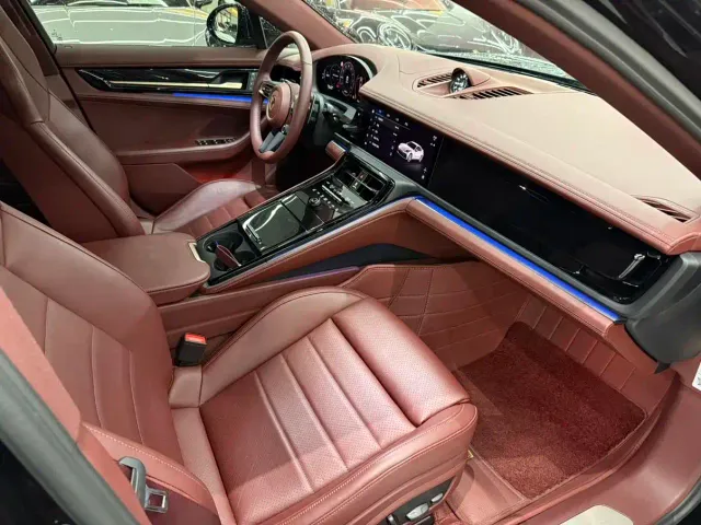 Porsche Panamera — Фото автомобиля 11