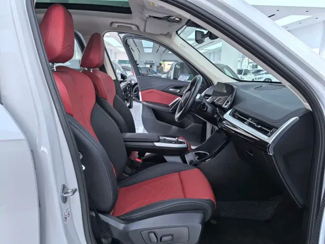 BMW X1 — Фото автомобиля 11