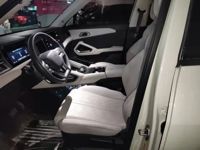 BYD Yuan UP — Фото автомобиля 11