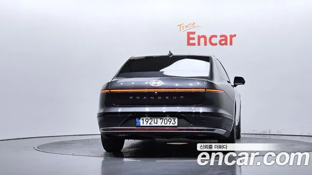 Hyundai Grandeur GN7 — Фото автомобиля 4