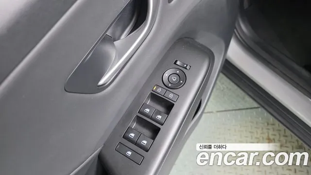 Hyundai Kona SX2 — Фото автомобиля 30